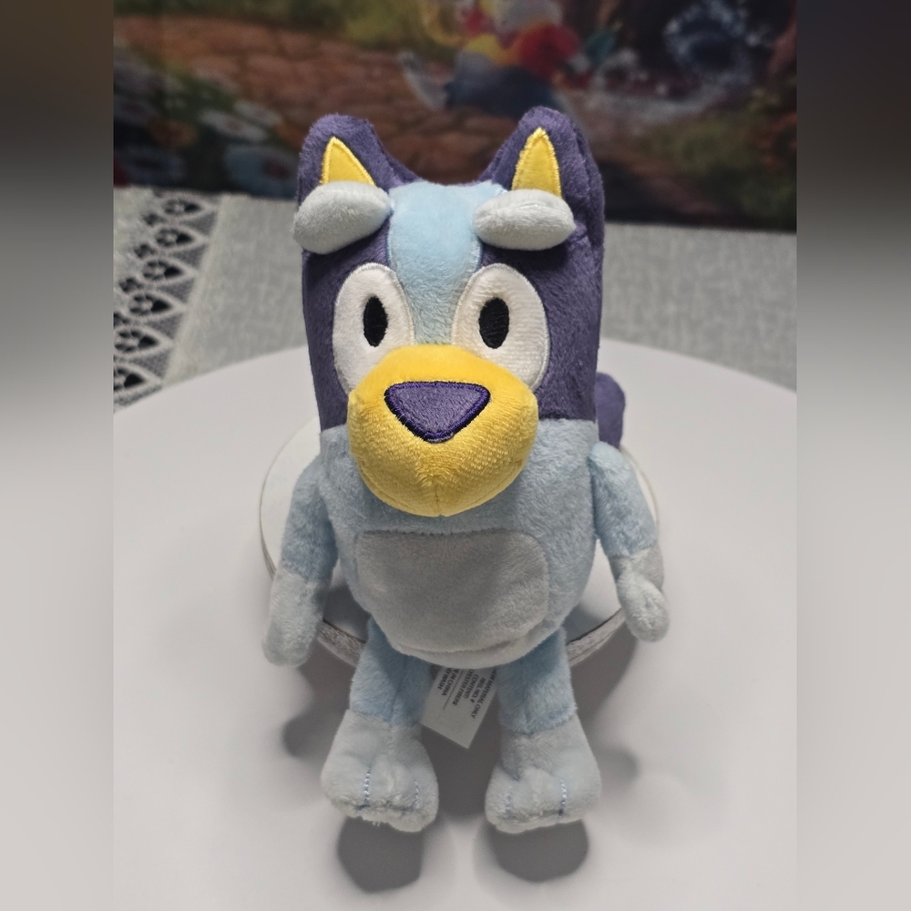 2018 Bluey & Friends Bluey Small Stuffed Animal Plush Toy [ Read Details ]